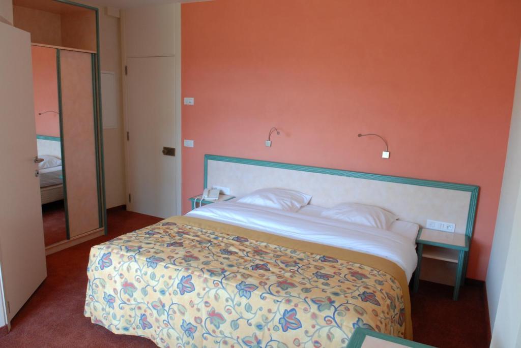 Les Tilleuls Hotel Jupille Eksteriør billede