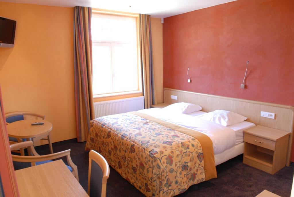 Les Tilleuls Hotel Jupille Eksteriør billede